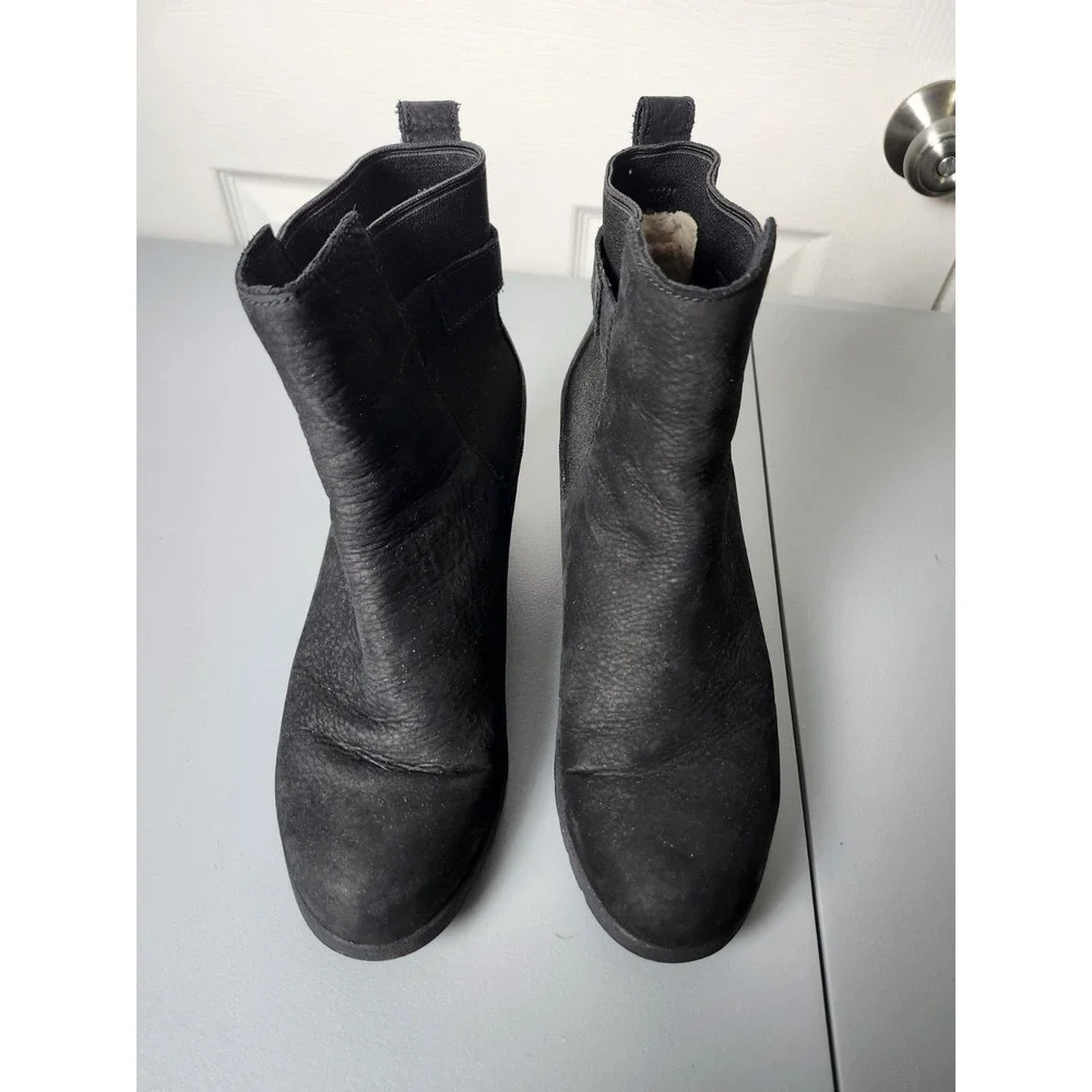 UGG Australia Indra Leather Black Ankle Boot Wedge‎ Shoes Women's Size 7.5
